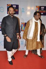 Rohit Shetty, Anurag Basu at Zee Awards red carpet in Mumbai on 6th Jan 2013 (62).JPG